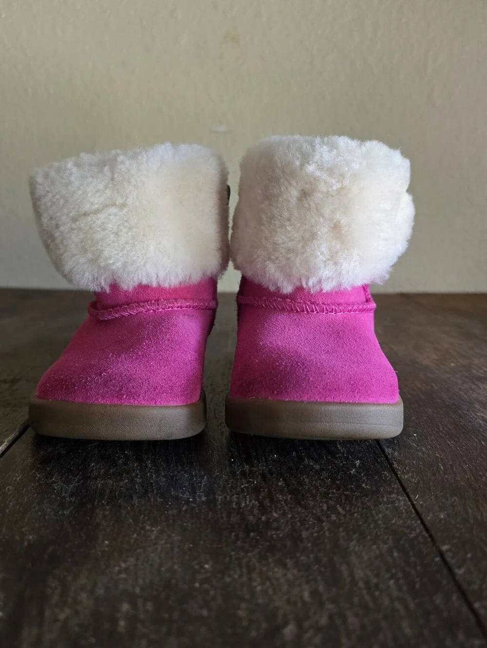 UGG Ramona Toddler 4/5 Girl Bootie Boots Shoes Hot Pink Winter Sheepskin